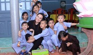 Ca sĩ Phi Nhung mất đi, 23 người con sẽ không bơ vơ