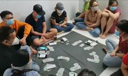 Dùng giấy đi đường chở các quý tử đi đánh bạc