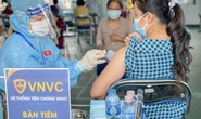TP HCM: Thuyết phục hơn 18.000 người thuộc nhóm nguy cơ đi tiêm vắc-xin Covid-19