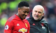 Phó tướng Mike Phelan ra tay dẹp loạn 17 sứ quân tại Man United