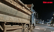VIDEO: Đoàn xe “ăn đêm phế thải” đại náo đường phố Đà Nẵng