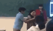 Yêu cầu làm rõ clip nữ giáo viên bị nam đồng nghiệp đẩy ra khỏi phòng học