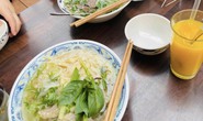 Ăn phở nơi xứ xa