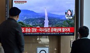 Hàng trăm máy bay Mỹ - Hàn có mặt, Triều Tiên phóng liền 4 tên lửa