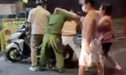 Khởi tố người đàn ông kẹp cổ công an ở phố Tây Bùi Viện, TP HCM