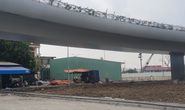 Bị cản trở khi nhảy dù vào khu đất vàng, dùng “hàng nóng” tấn công người dân