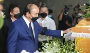 Hình ảnh Chủ tịch nước, lãnh đạo TP HCM viếng ông Lê Hòa Bình