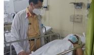 Một thiếu tá CSGT bị người vi phạm tông chấn thương sọ não