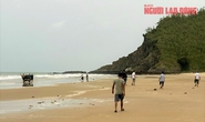 Quảng Bình: 4 học sinh tắm biển, 1 em mất tích