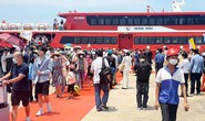 Hơn 2.000 du khách bất ngờ hủy tour ra đảo Lý Sơn