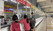 Bến xe Miền Đông dịp Lễ 30-4: Khách đi lại giảm, giá vé tăng đến 40%