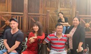 Diễn giả - MC Thi Thảo cùng ca sỹ Kyo York đồng hành trong chương trình thiện nguyện tại Gia Lai