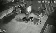 Camera ghi lại toàn cảnh băng trộm gây án ở Bình Chánh