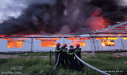 Cháy kinh hoàng tại công ty may hàng nội y lớn nhất Thừa Thiên – Huế