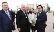 Chủ tịch Quốc hội Vương Đình Huệ đến Budapest, bắt đầu thăm chính thức Hungary