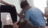CLIP: Nam sinh lớp 8 bị đánh dã man vì… thấy bạn nữ hút thuốc lá