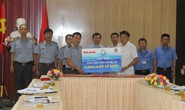 Trao 2.000 lá cờ Tổ quốc cho ngư dân Nghệ An