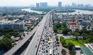Người dân trở lại Thủ đô, cửa ngõ phía Nam ùn ứ hàng km