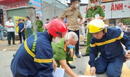 Vụ cháy quán karaoke ở Bình Dương: Thêm 2 người chết, 2 phòng công an chưa vào được