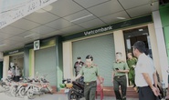 Nóng: Vừa xảy ra vụ cướp ở Ngân hàng, Thiếu tướng Nguyễn Sỹ Quang tới hiện trường