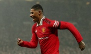 Rashford bùng nổ cú đúp, Man United đoạt vé bán kết League Cup