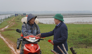 Lãnh đạo tỉnh Quảng Trị ra tận ruộng lì xì cho nông dân