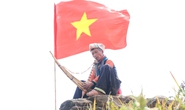 Cuộc thi ảnh Thiêng liêng cờ Tổ quốc: Bay cao Việt Nam ơi!