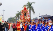 Cận cảnh lễ rước kiệu Ngọc Lộ mở đầu cho Lễ hội khai ấn Đền Trần 2023