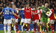 Arsenal thua sốc đội áp chót, Everton bay cao ở Goodison Park