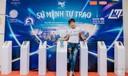 Bông hồng thép trên đường chạy marathon