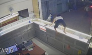 Tiệm vàng ở Bình Dương bị cướp trong tích tắc