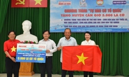 5.000 lá cờ Tổ quốc cùng học bổng đến với đồng bào Khmer tại Cần Giờ