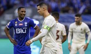 Ronaldo có cử chỉ nhạy cảm khi bị người hâm mộ chế giễu