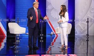 Người tố bị cưỡng hiếp quyết không buông ông Trump