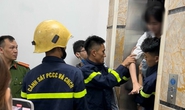Giải cứu 4 học sinh mắc kẹt trong thang máy