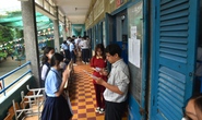 TP HCM: 9 thí sinh thi lớp 10 phải nhờ cán bộ coi thi viết hộ
