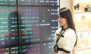 Nhà đầu tư “đi tàu lượn” trong ngày chứng khoán kịch tính