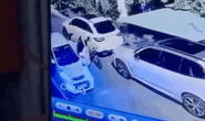 Kẻ bắt cóc bé trai nổ súng chống trả, bắn bị thương cảnh sát
