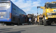 Xe khách tông xe chở công nhân, 2 người tử nạn