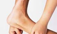 Nguyên nhân gây đau thường gặp ở tuổi trung niên