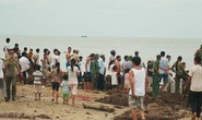 Quảng Bình: Nổ bom trên bãi biển Đá Nhảy