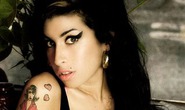 Rượu giết nữ ca sĩ trẻ Amy Winehouse