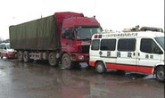 Trung Quốc: Bức xúc mãi lộ, chủ xe tự tử