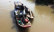 Vụ lật thuyền trên sông Đồng Nai: Đang đưa tang mẹ, tìm được xác con