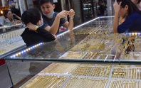 Giá vàng hôm nay 27-6: Đồng loạt dự đoán tăng