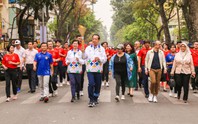 Ngọn đuốc SEA Games 32 diễu hành tại Việt Nam