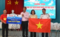 Trao 4.000 lá cờ Tổ quốc cho ngư dân Tiền Giang