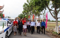 Rực rỡ Đường cờ Tổ quốc tại đền thờ Chủ tịch Hồ Chí Minh ở Bạc Liêu