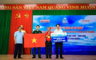 Trao tặng 20.000 lá cờ Tổ quốc tại Thanh Hoá
