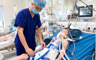 Vì sao dốc ngược người đuối nước là sơ cứu sai lầm?